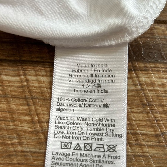 NWT J. Crew Apple Graphic Tee - Picture 14 of 16